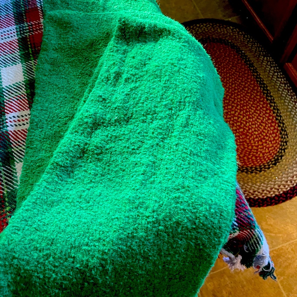 Green Women's Cozy Wool Wrap Scarf
